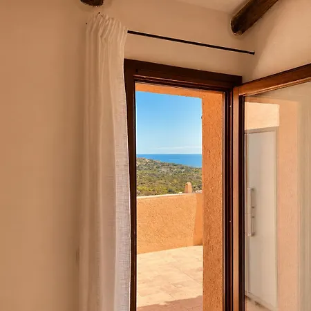 Сasa de vacaciones Luxury Three Bedroom House With Pool And Panoramic Sea View