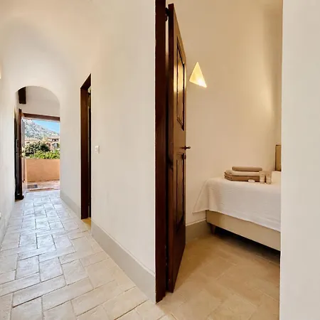 Сasa de vacaciones Luxury Three Bedroom House With Pool And Panoramic Sea View *