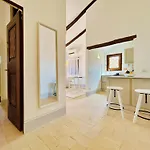 Feriehus Luxury Tree Bedrooms House *